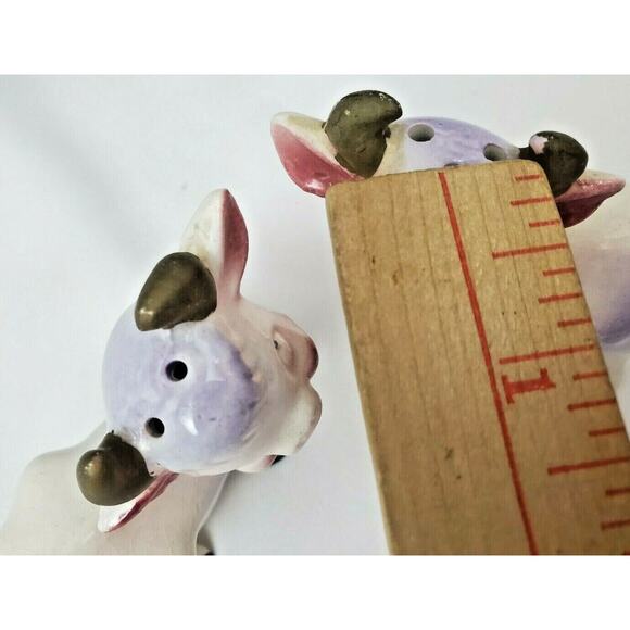 Vintage Andromorphic Cow Bull Salt and Pepper Shakers Ceramic Kitsch Figurines - Picture 4 of 8